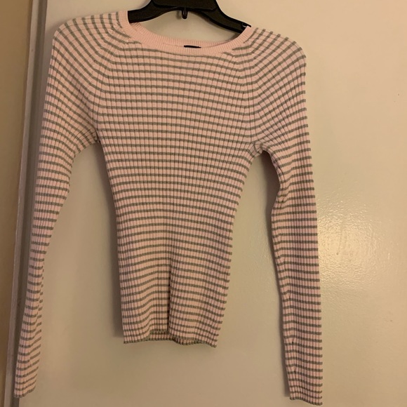 GAP Sweater - Picture 4 of 7